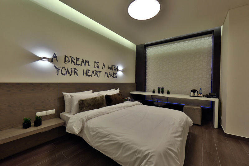 Three O Nine 4* Beirut